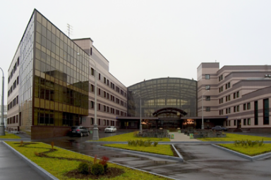 Детской больнице в Москве понадобился иконостас за миллион рублей