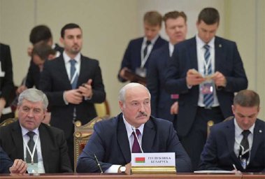 Лукашенко: Минск не будет по требованию МВФ вводить карантин в обмен на кредиты