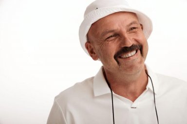 Скандал вокруг удаления Александра Барашкова: две недели до дня голосования и широкий резонанс
